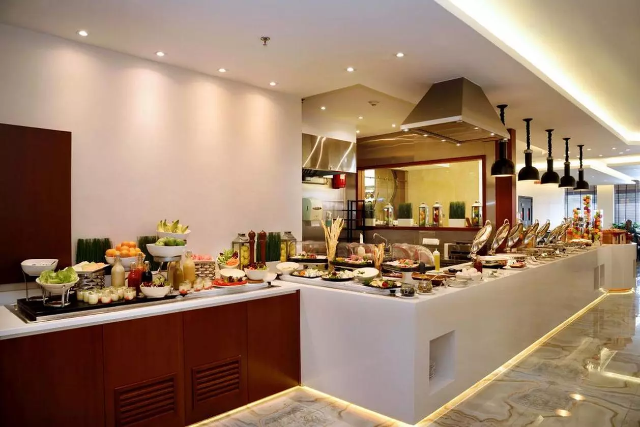 MERCURE_EDIT (12).jpg